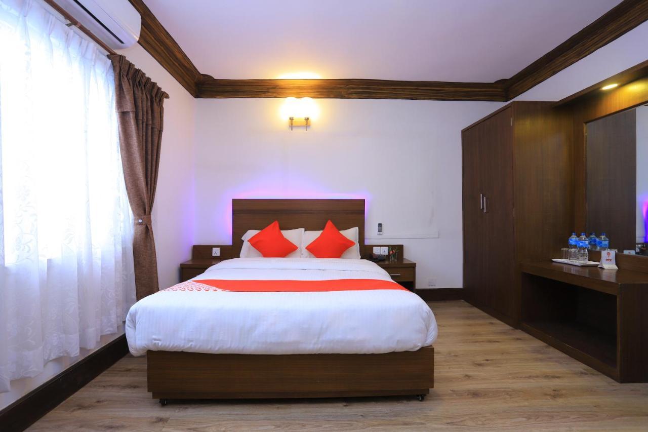 Oyo 591 Hotel Blue Moon Dharampur Exterior foto